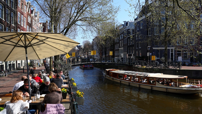 Amsterdam no longer spends on marketing, and the city is not alone