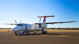 Customers say Qantas not being 'fair dinkum' on costly outback flights