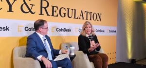 Democrats ‘chose visceral hatred for’ Donald Trump over crypto Clarity Act, Lummis says