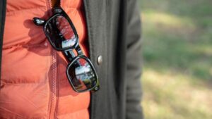 Government considers smart glasses ban for public servants