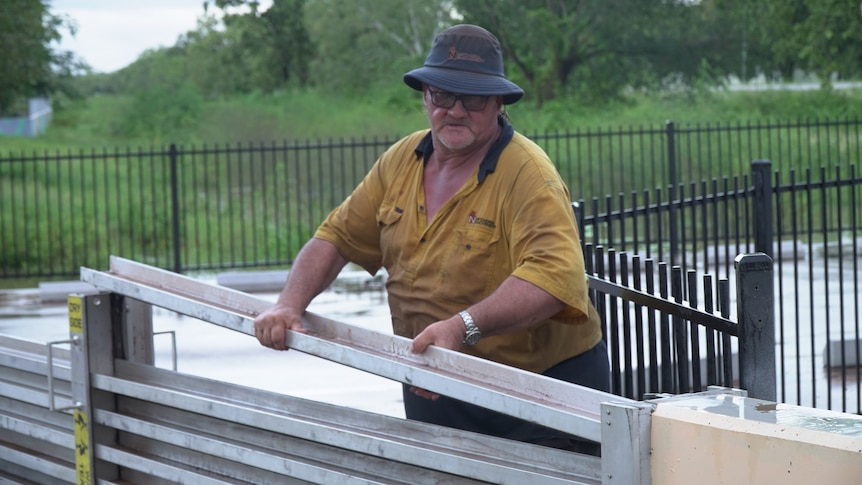 Katherine promised new $13.3m levee after town's worst flood in 28 years