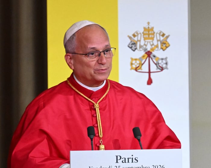 Pope Leo warns AI could lead to losing 'humanity amid a paradise of machines' in Paris – video
