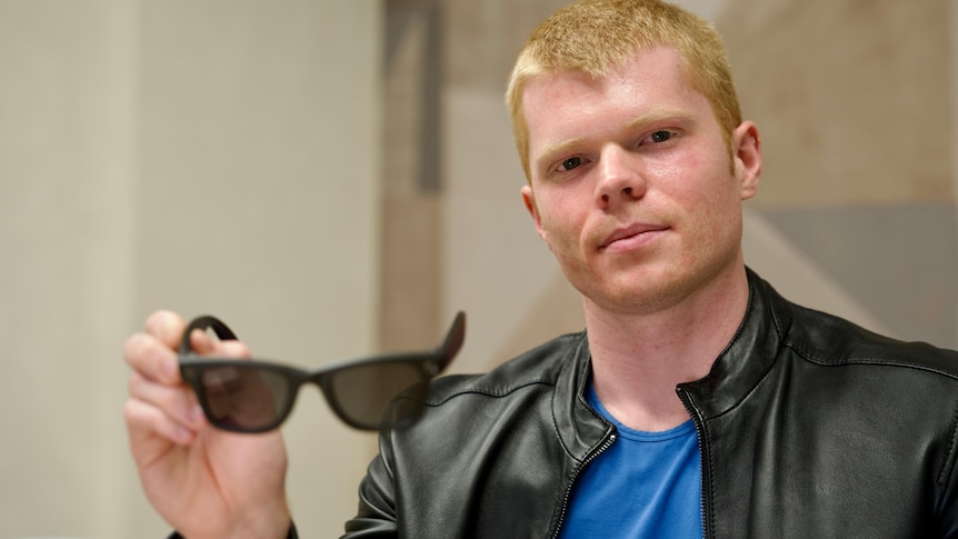 The new generation of ultra-cheap smart glasses is shockingly hackable