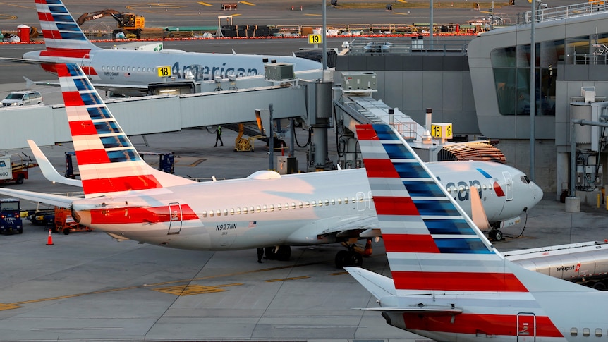 US flights in chaos as communications fail and cable accidentally cut