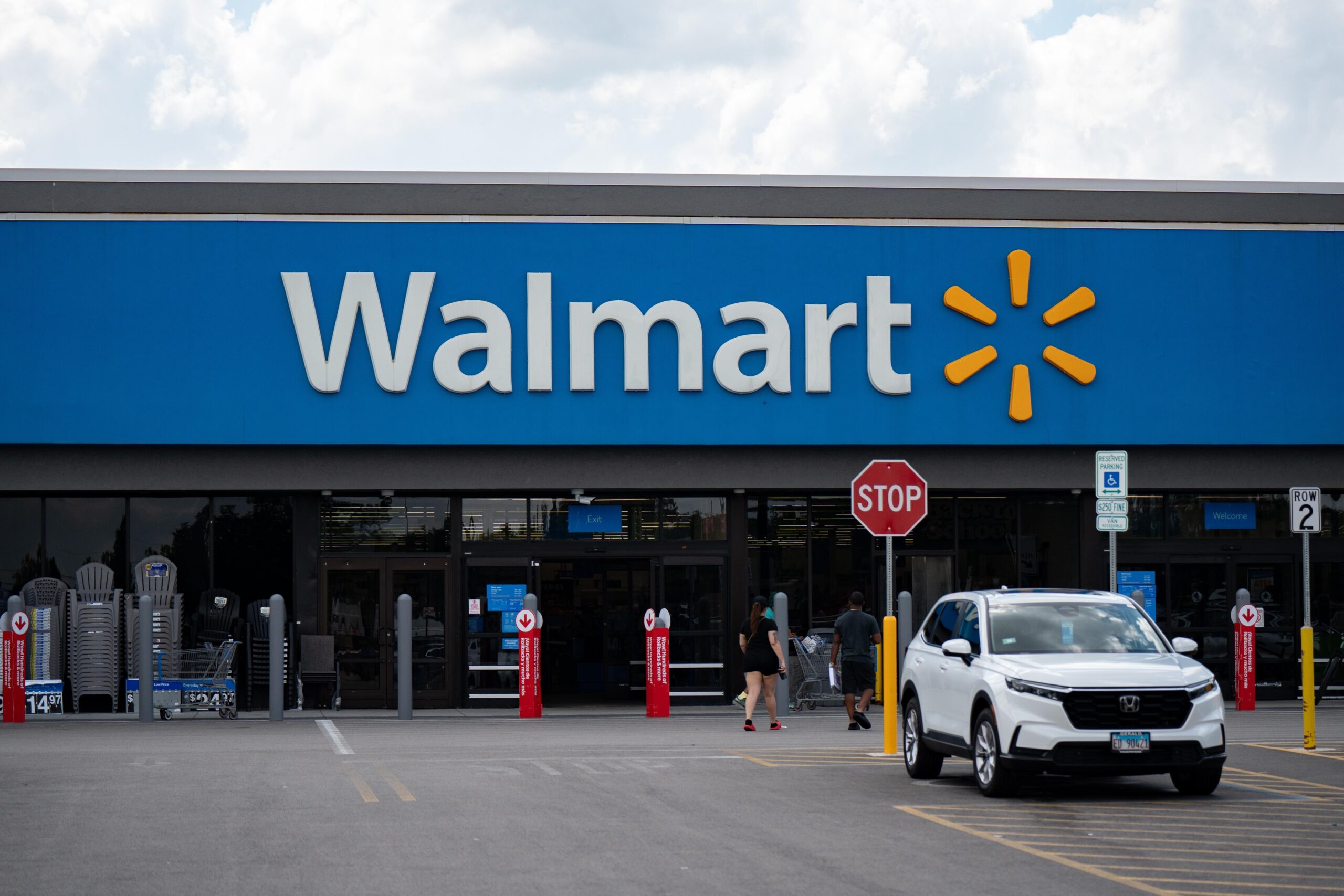 Walmart won’t hike prices based on your shopping history, CEO says